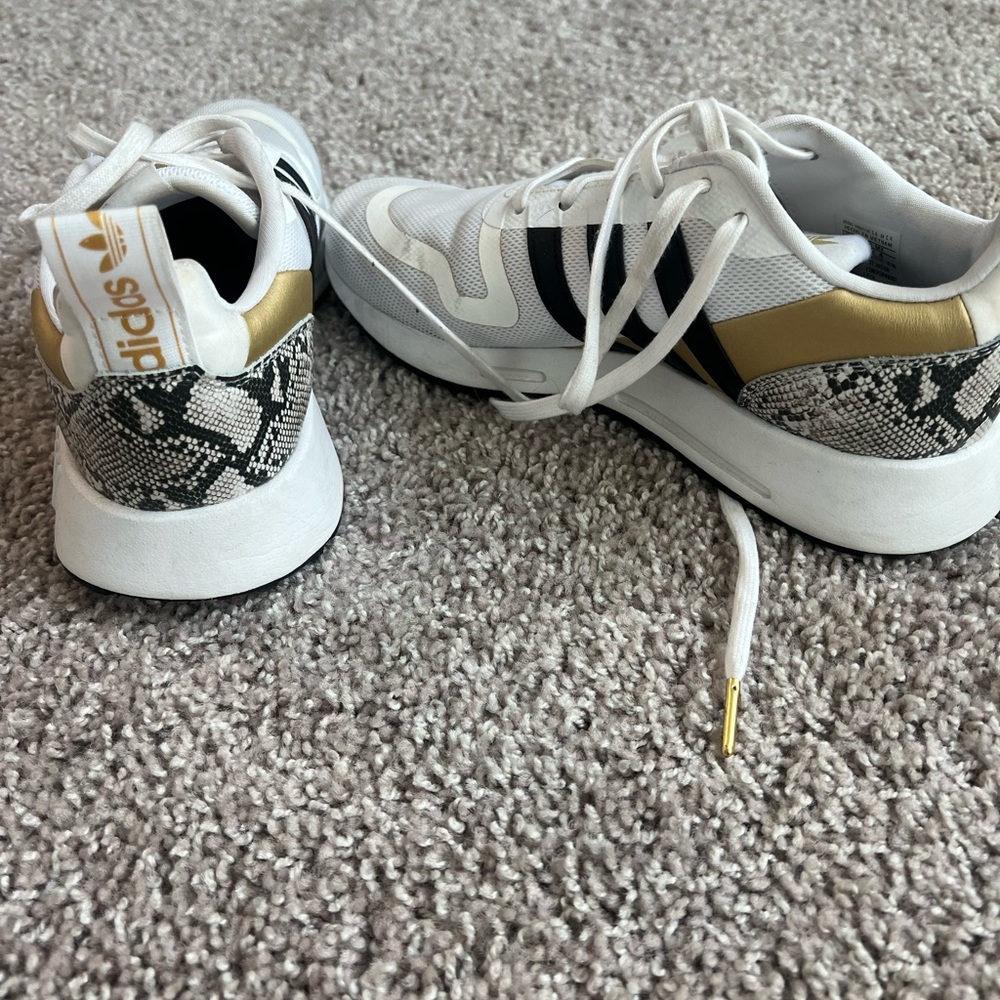 Adidas Tennis shoes.  Size 7